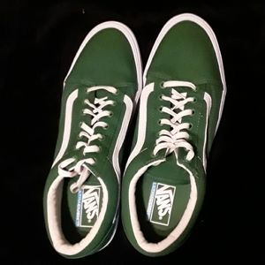 Size 12 Mens Van's utra cush lite sneakers